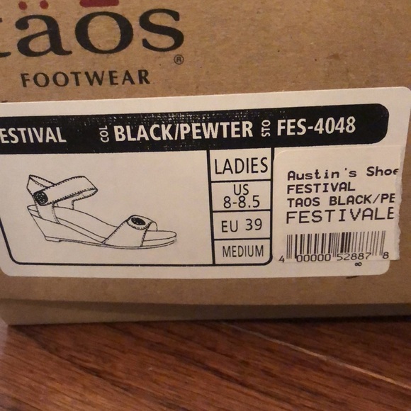 Taos Festival Sandals - Picture 3 of 3